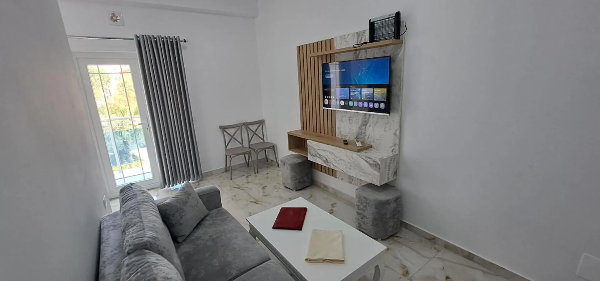 Te Flamuri Holiday Apartments Velipoje