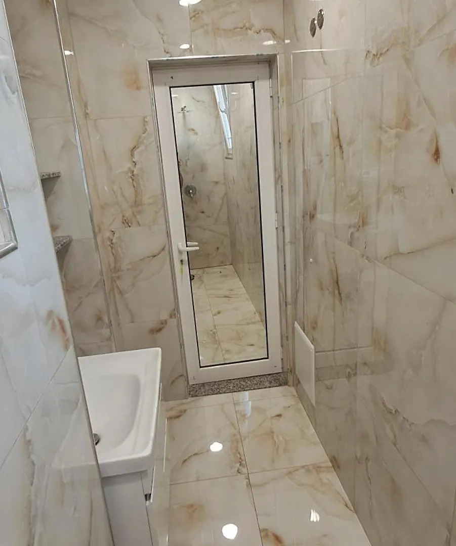 Te Flamuri Holiday Apartments Velipoje
